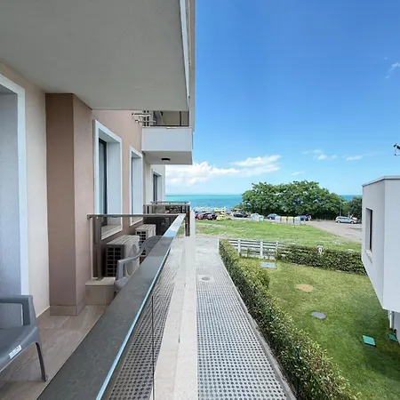 Sea Front 4